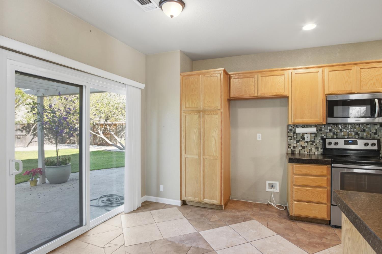 2213 Lionudakis Court