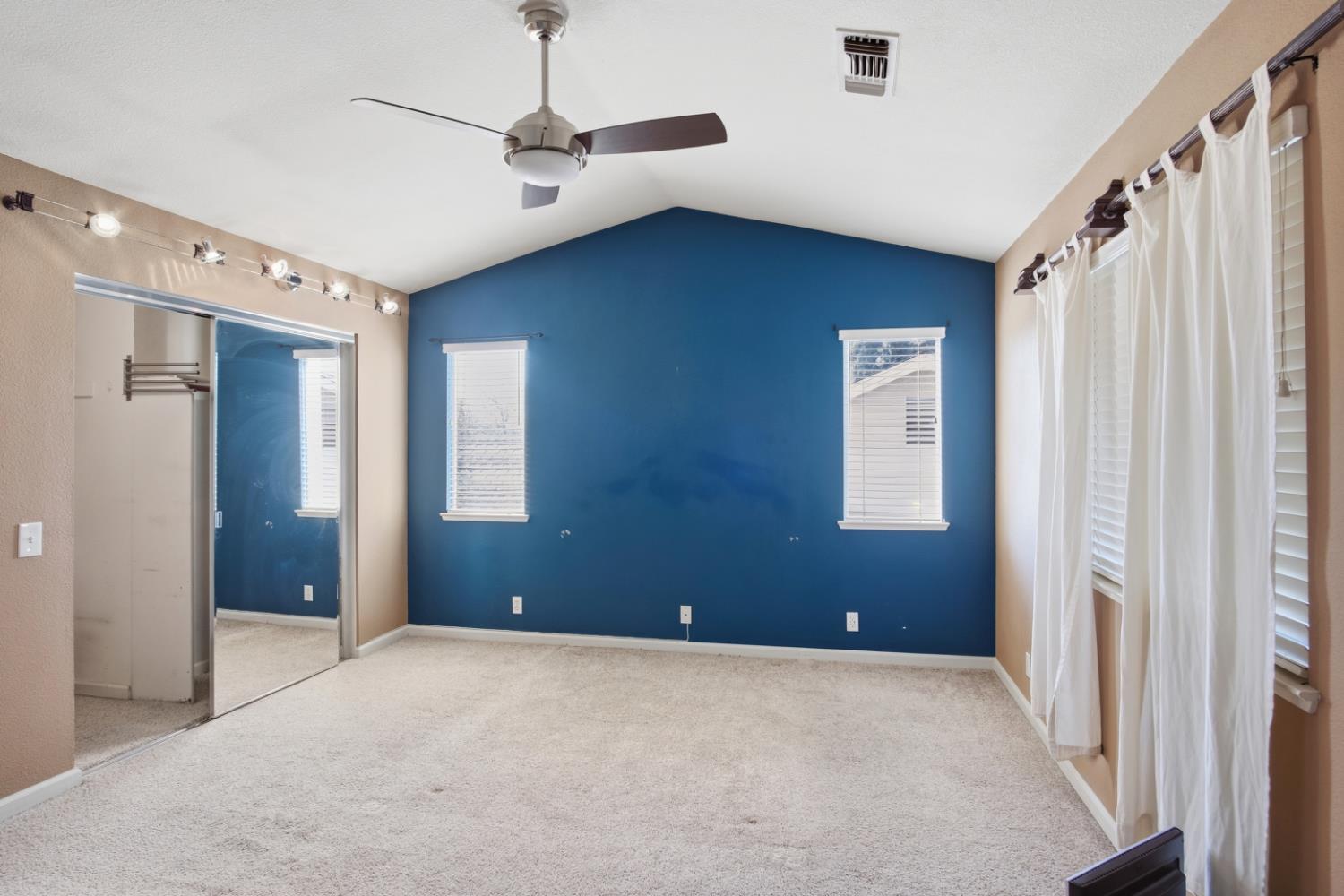 2213 Lionudakis Court