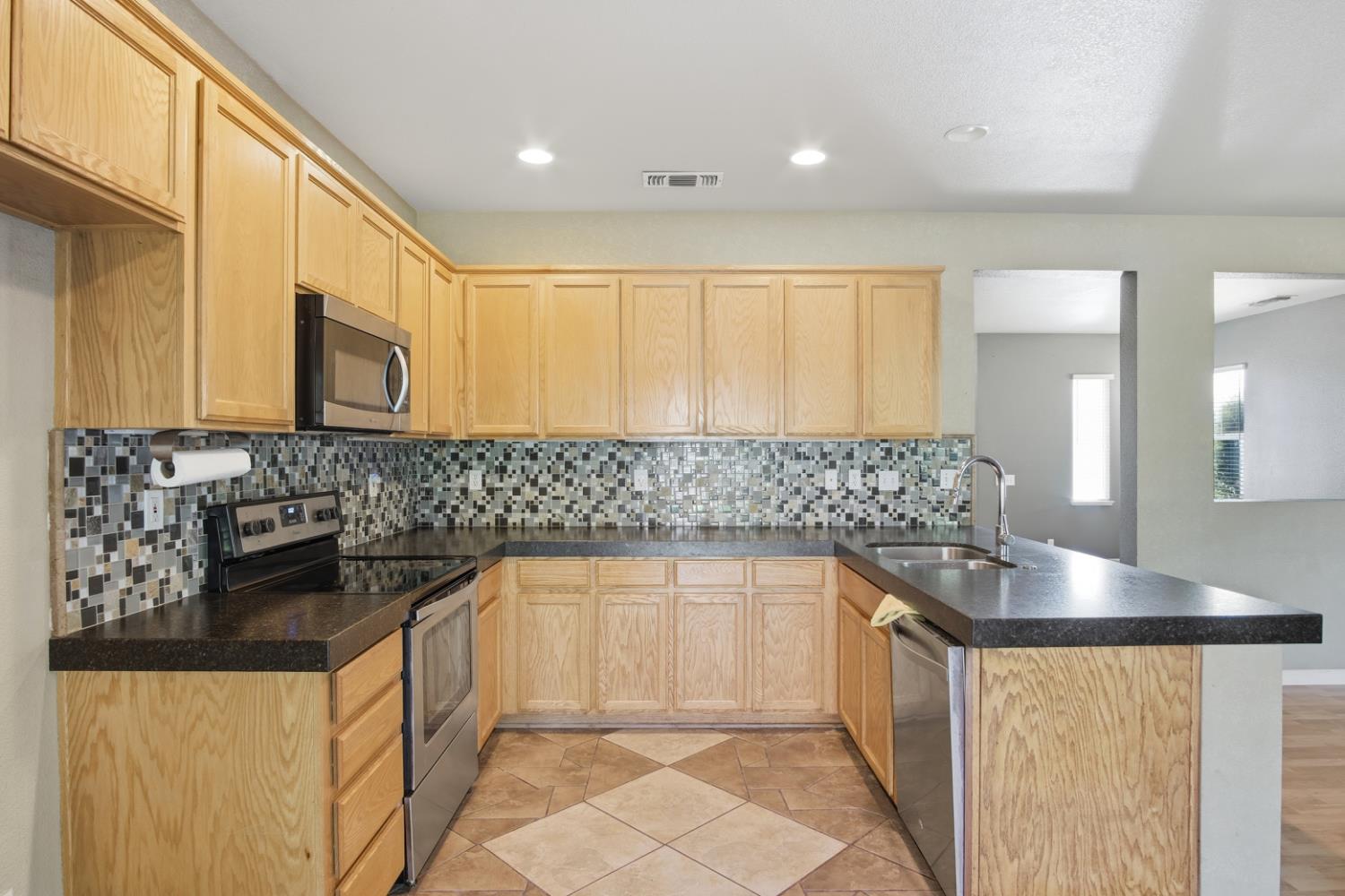 2213 Lionudakis Court