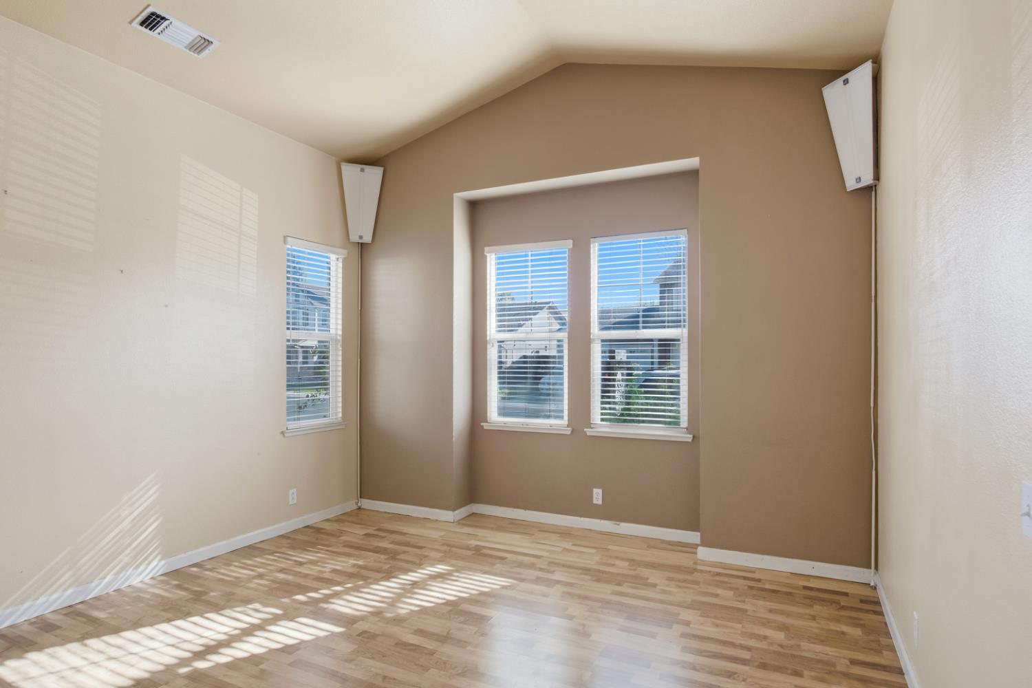 2213 Lionudakis Court