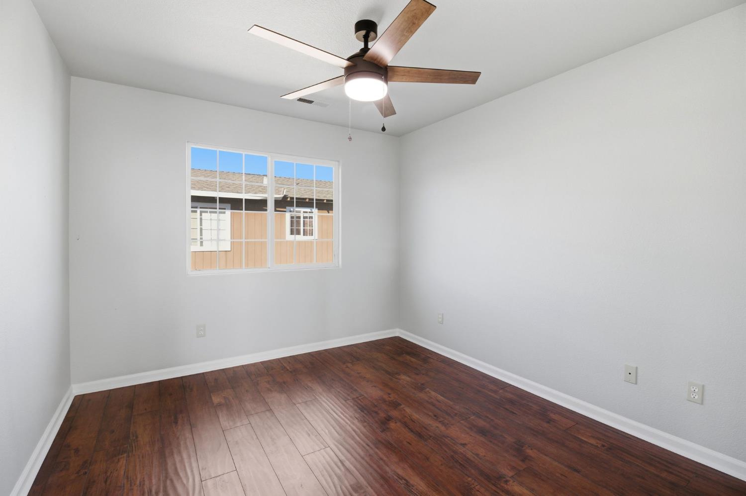 4274 Lakeview Drive B