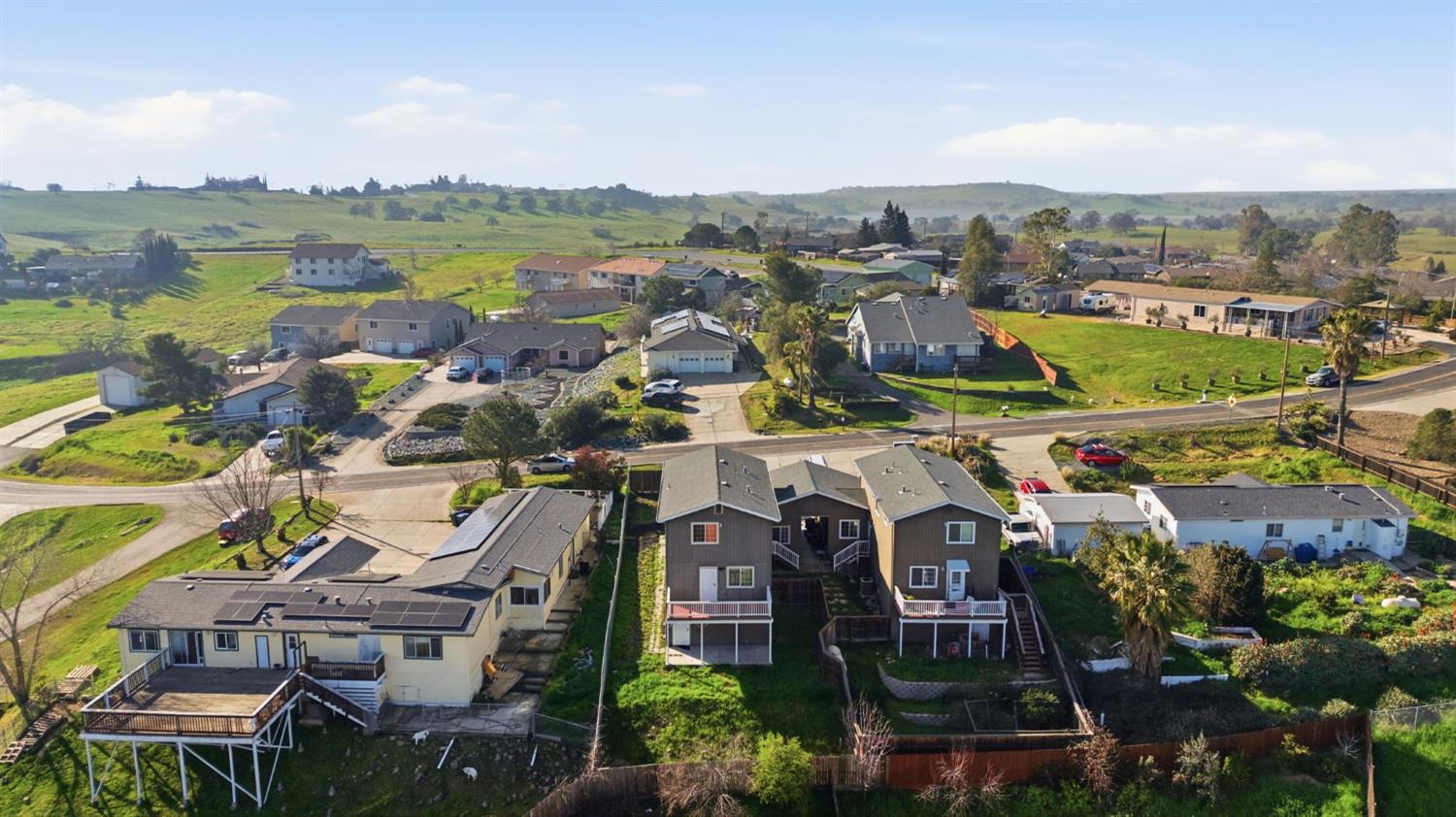 4274 Lakeview Drive B