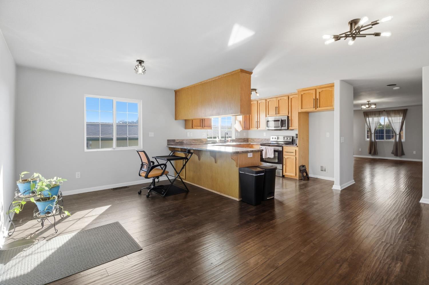 4274 Lakeview Drive B