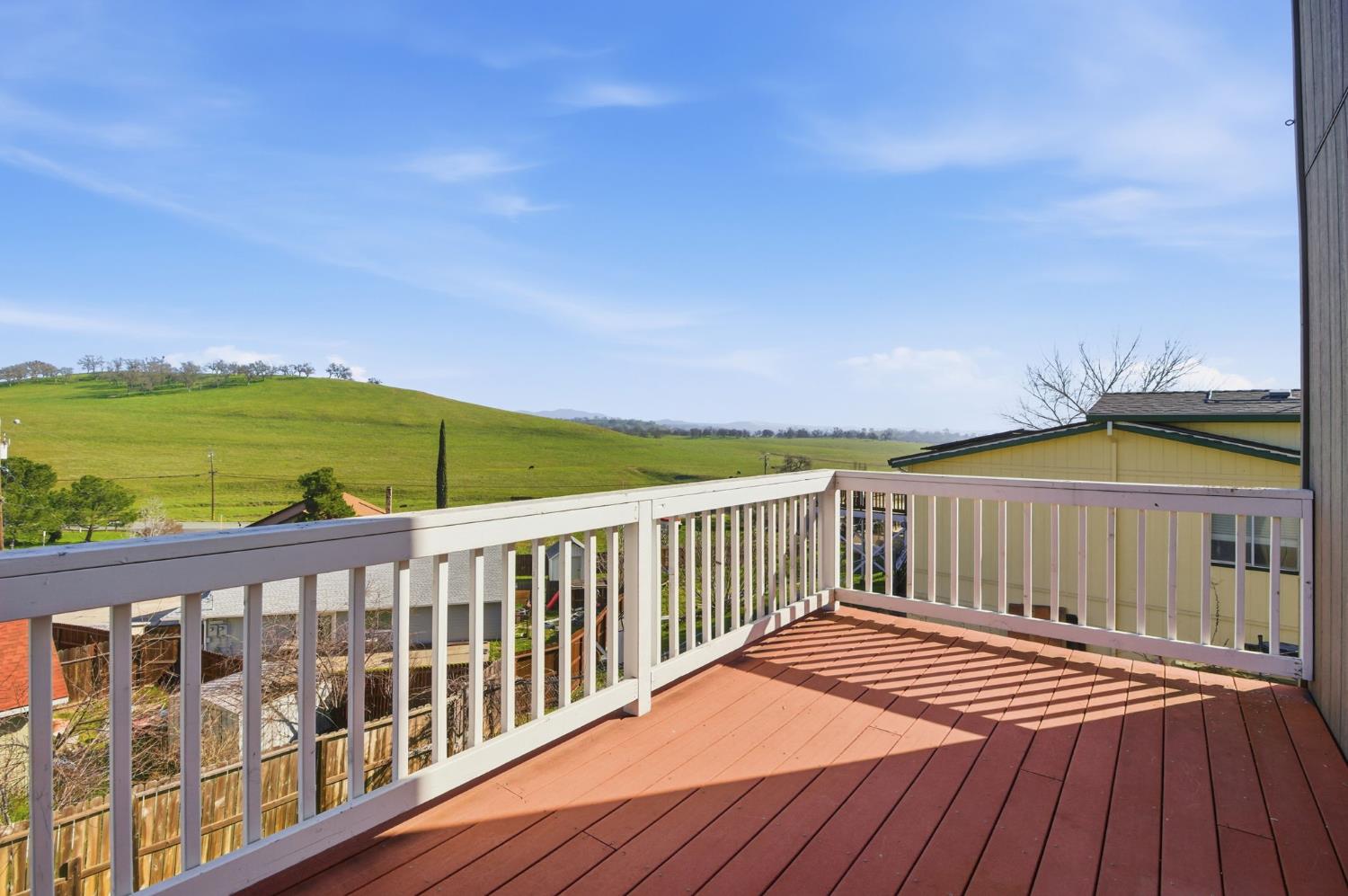 4274 Lakeview Drive B