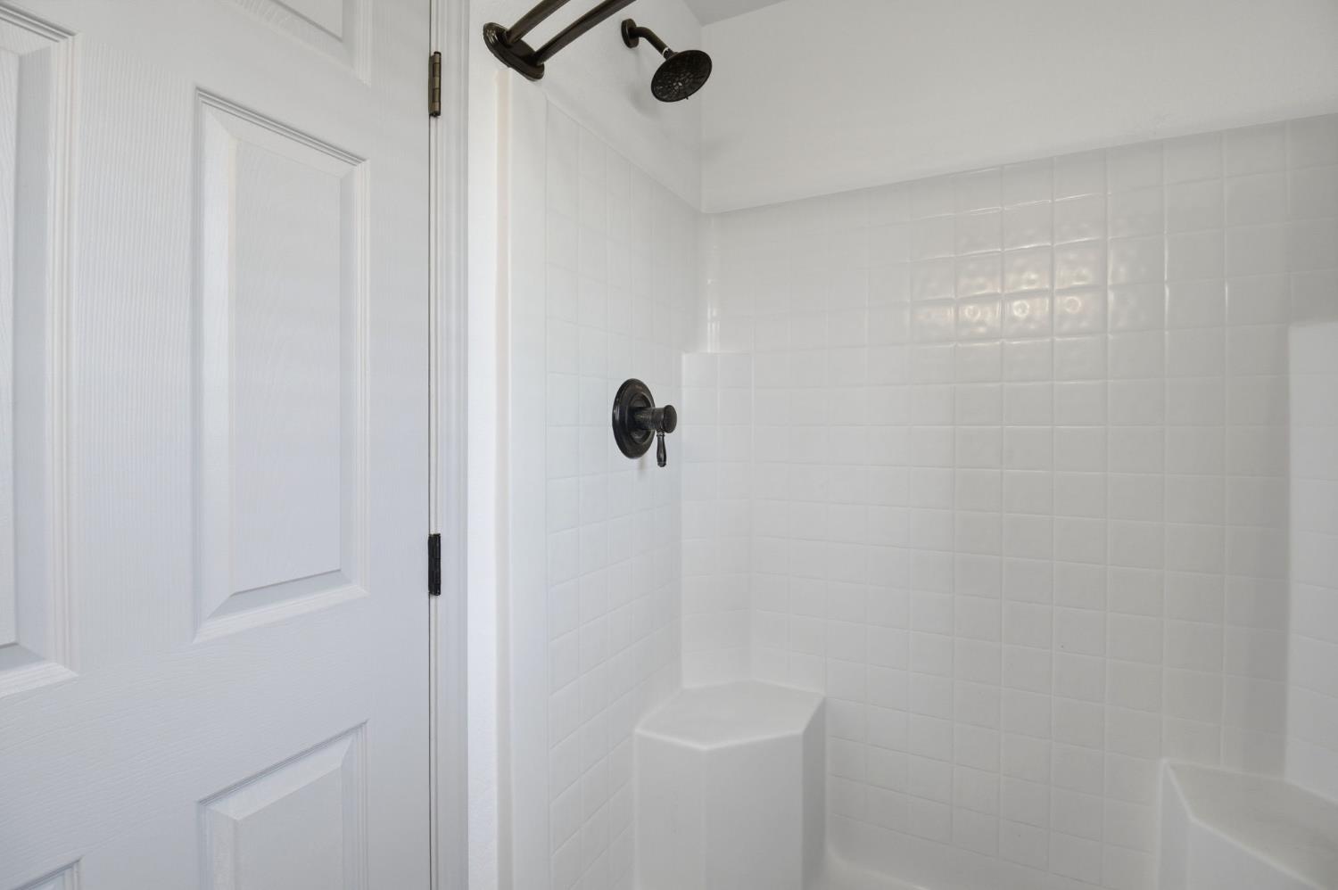 4274 Lakeview Drive B