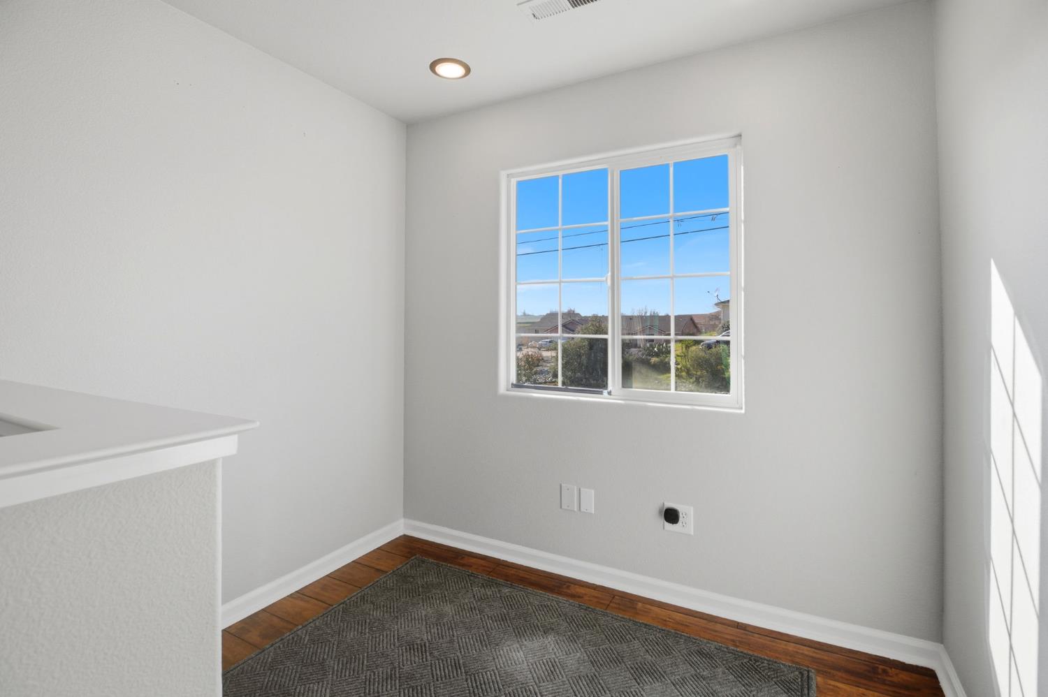 4274 Lakeview Drive B