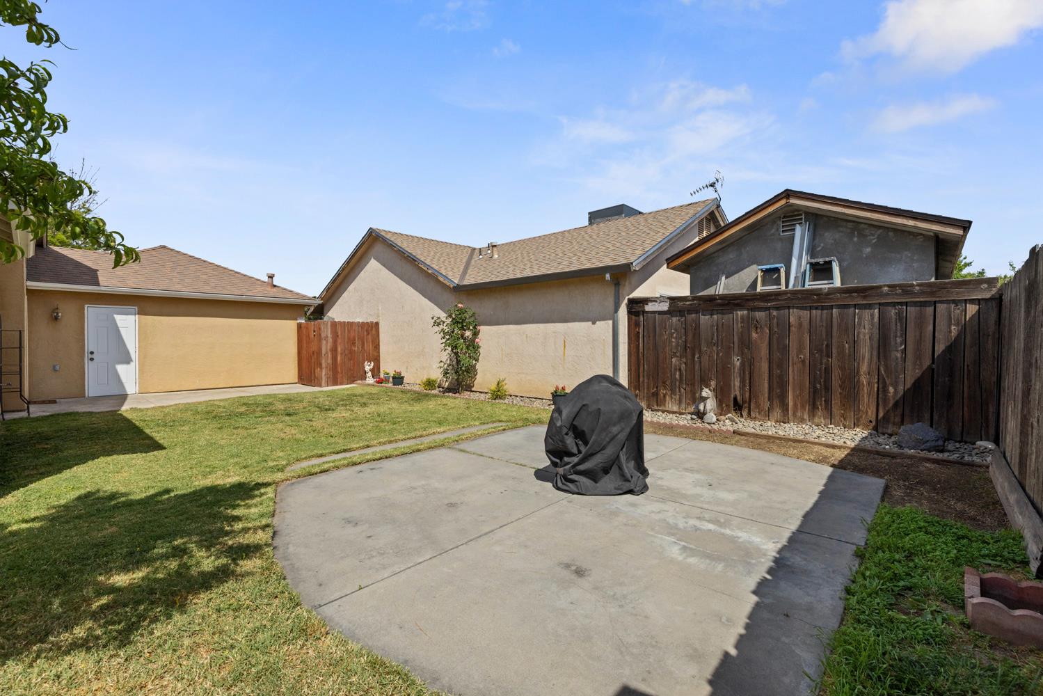 2012 Ridgecrest Drive