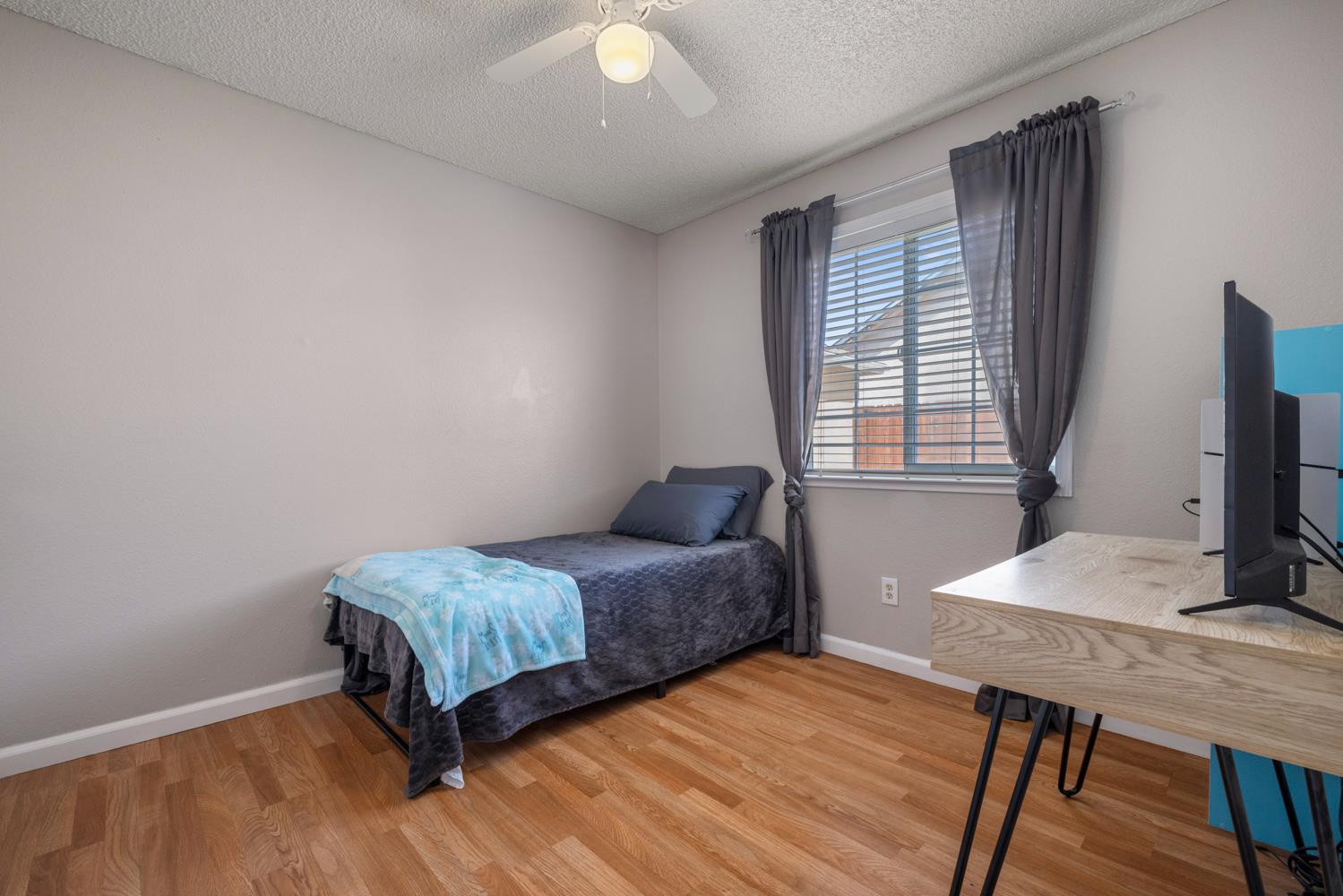 2012 Ridgecrest Drive