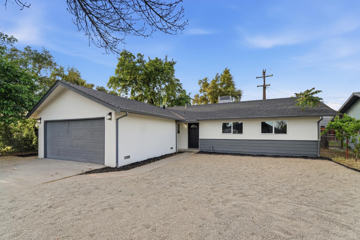 1117 Whitman Way