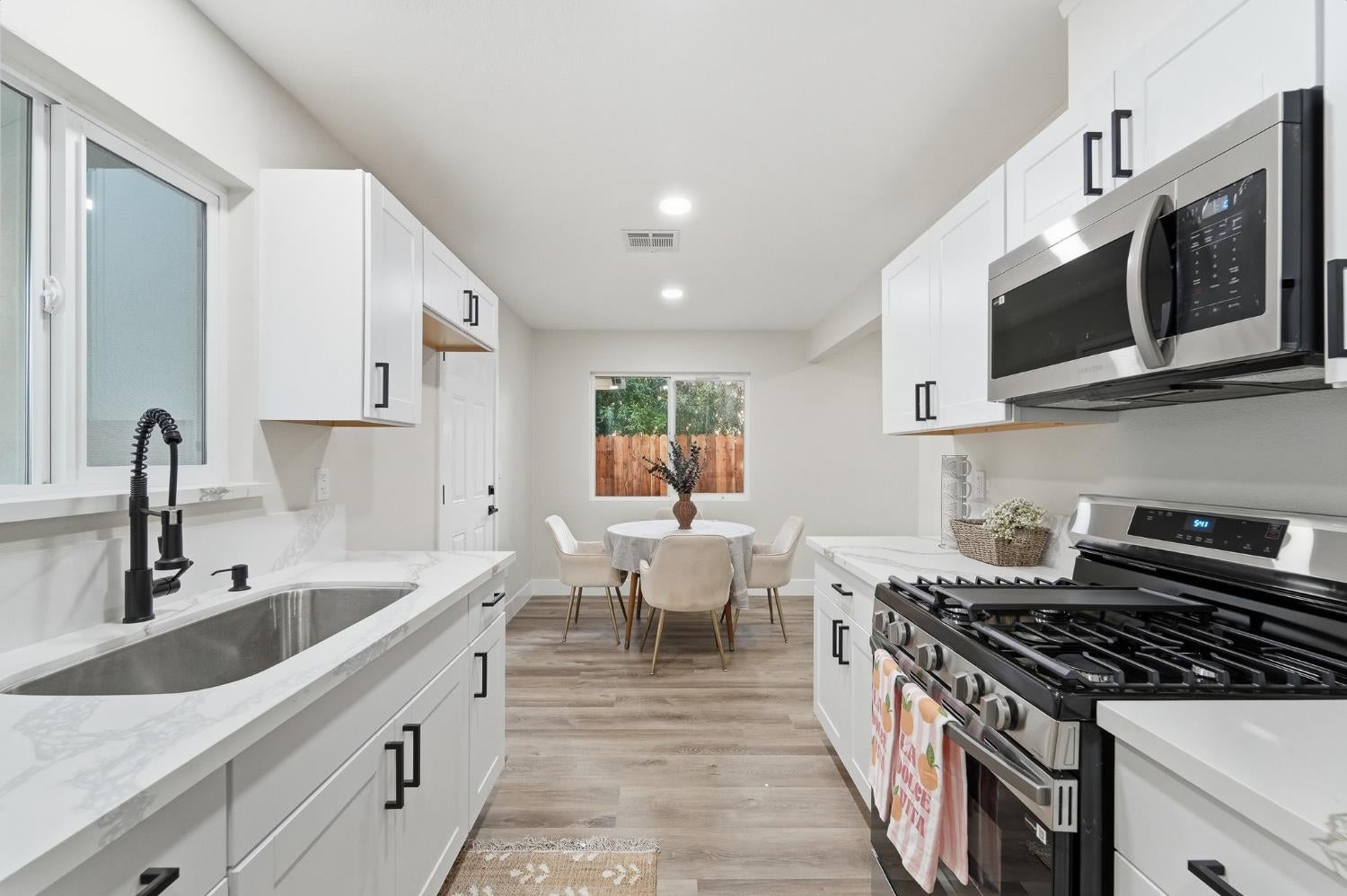 1117 Whitman Way