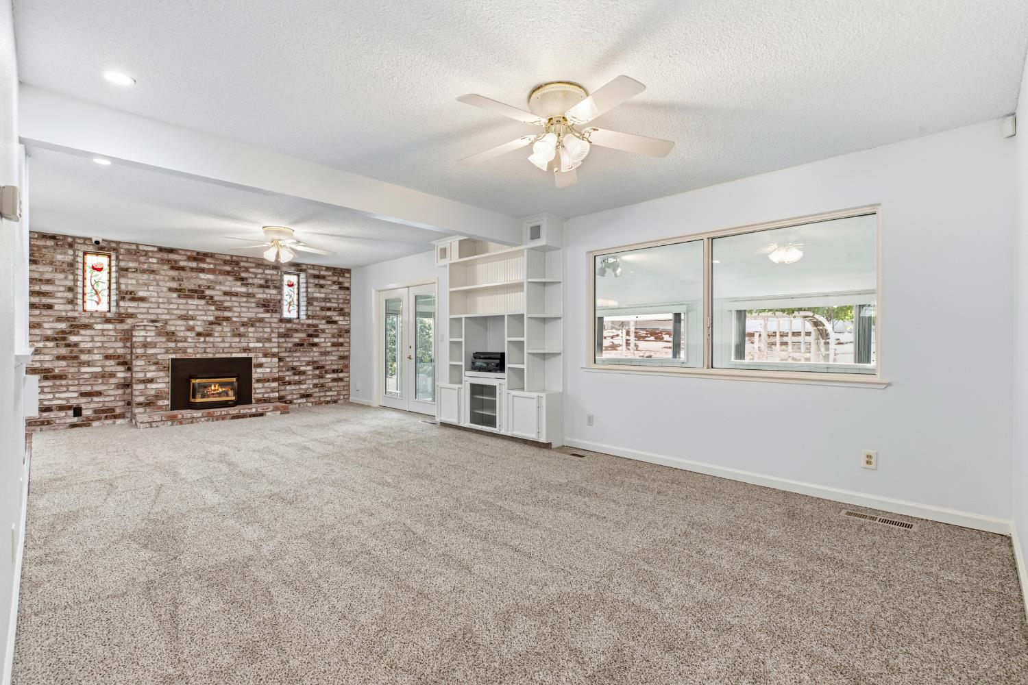1008 Colonial Court
