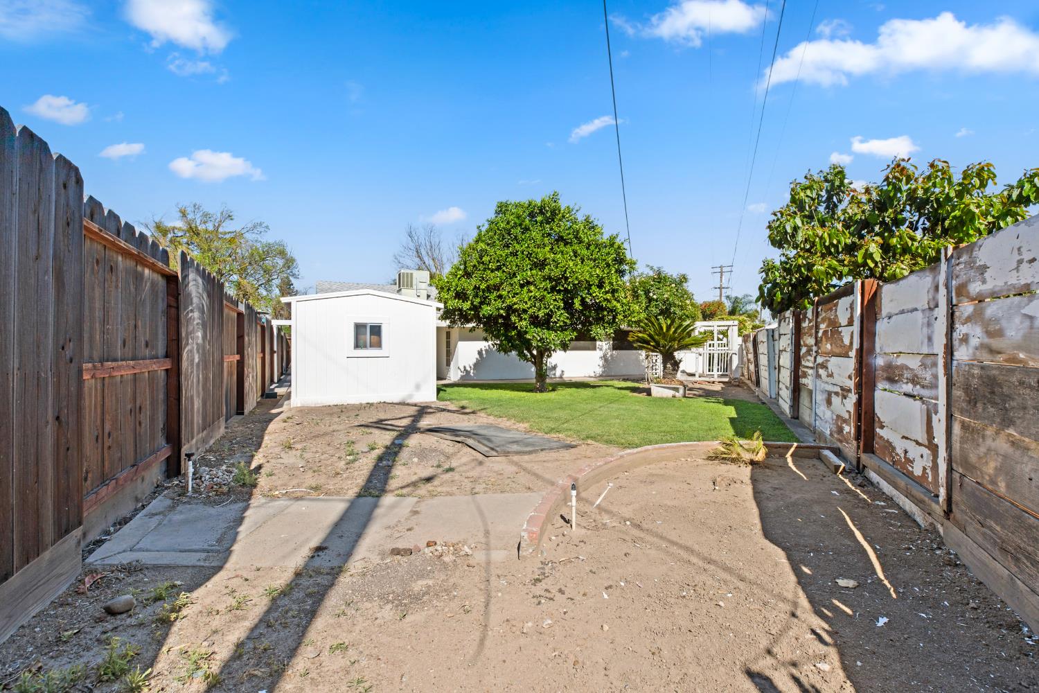 1008 Colonial Court