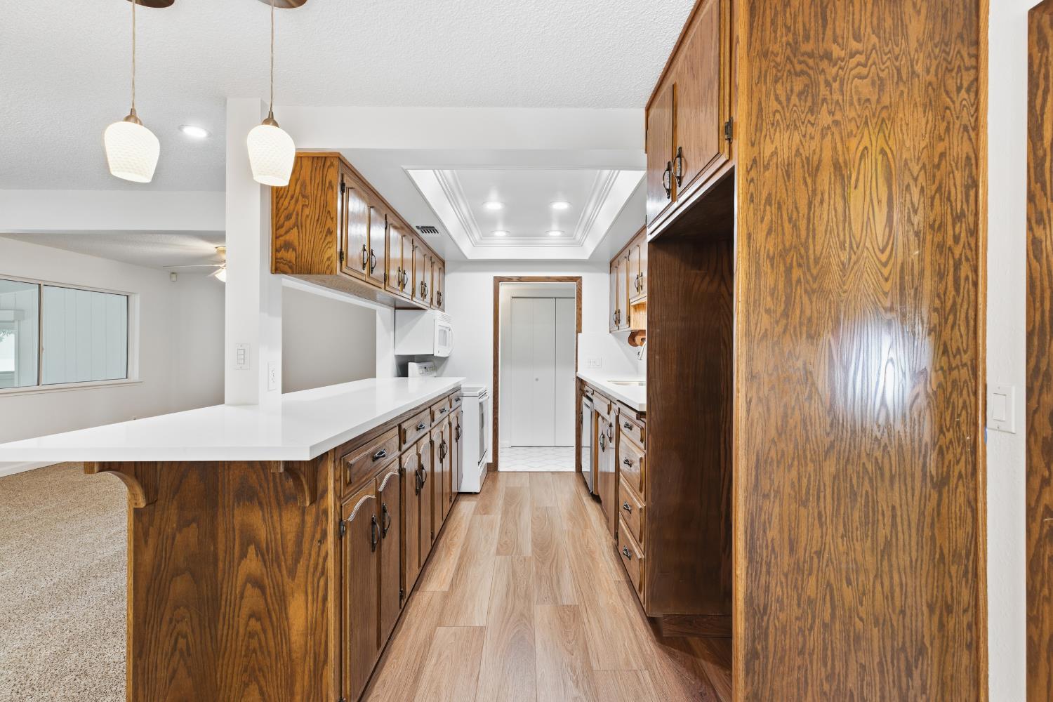 1008 Colonial Court