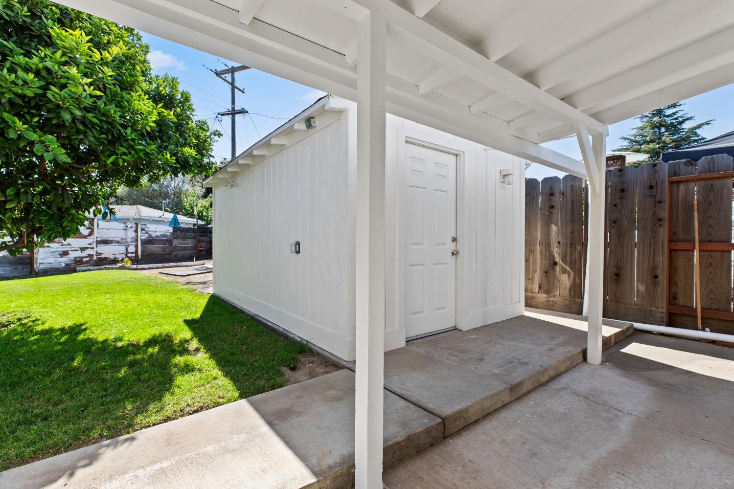 1008 Colonial Court
