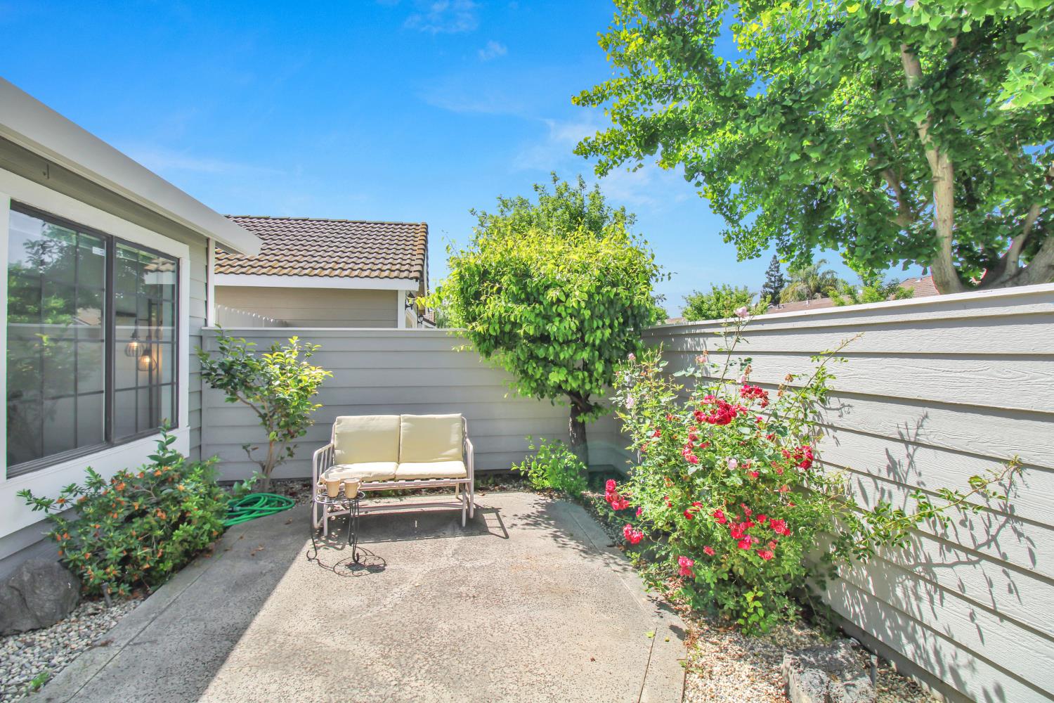 2204 Camborne Drive