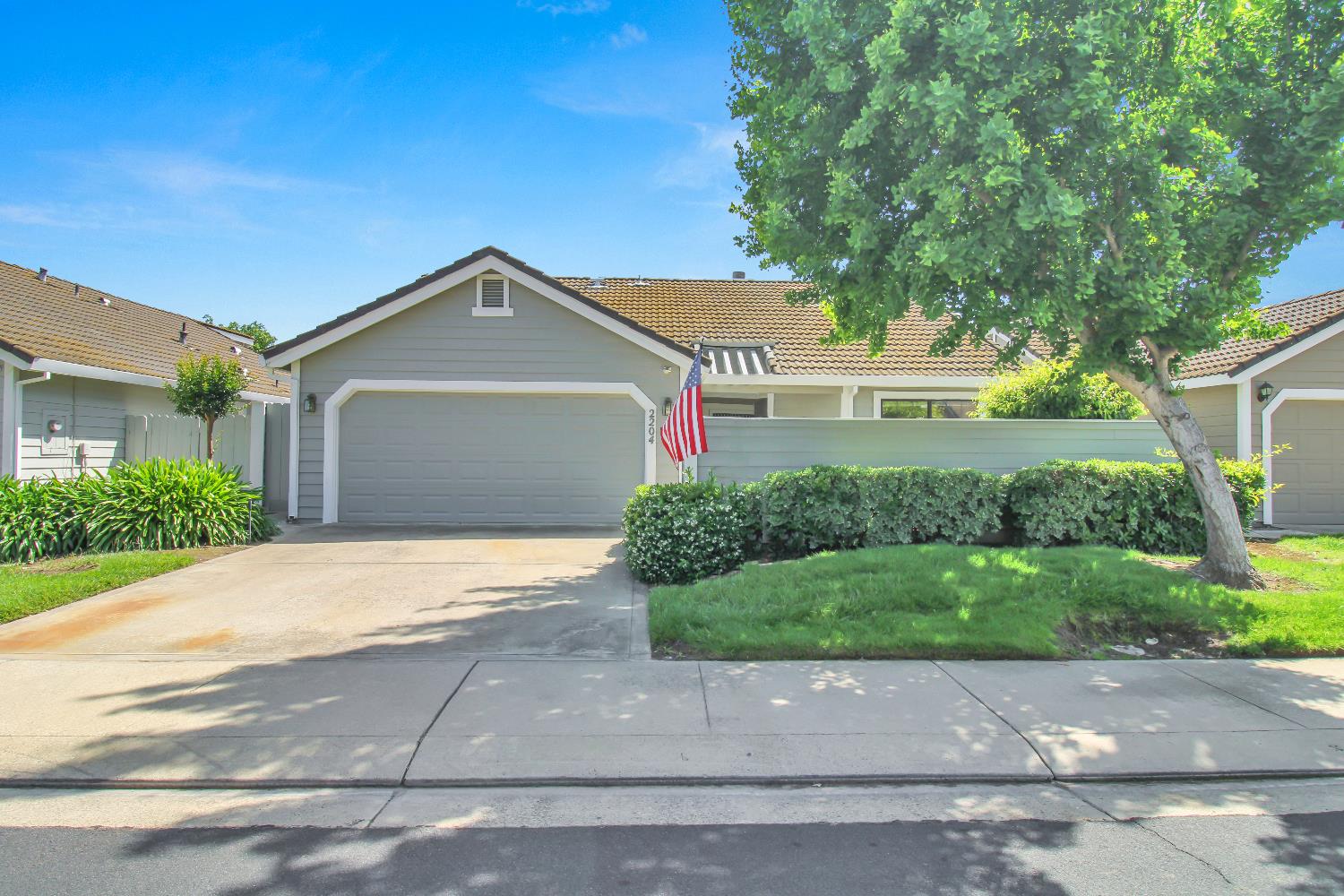 2204 Camborne Drive