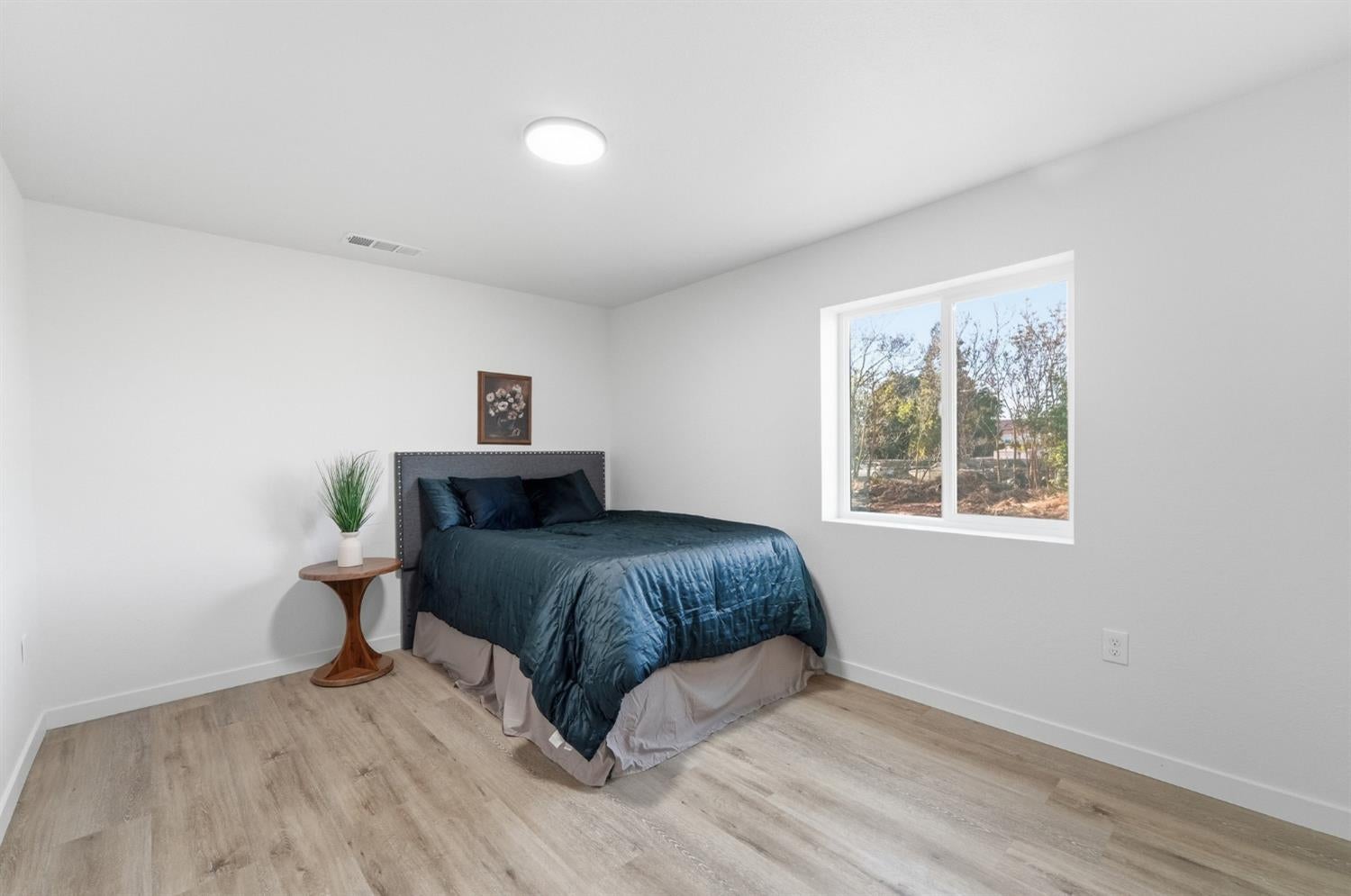 696 Pedersen Rd