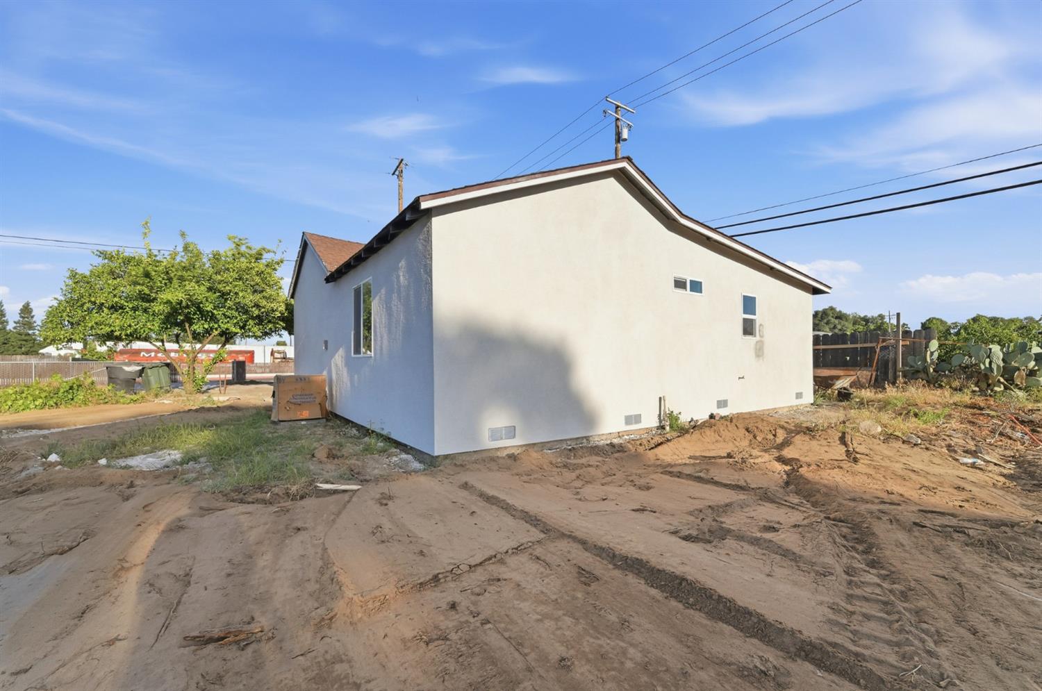 696 Pedersen Rd