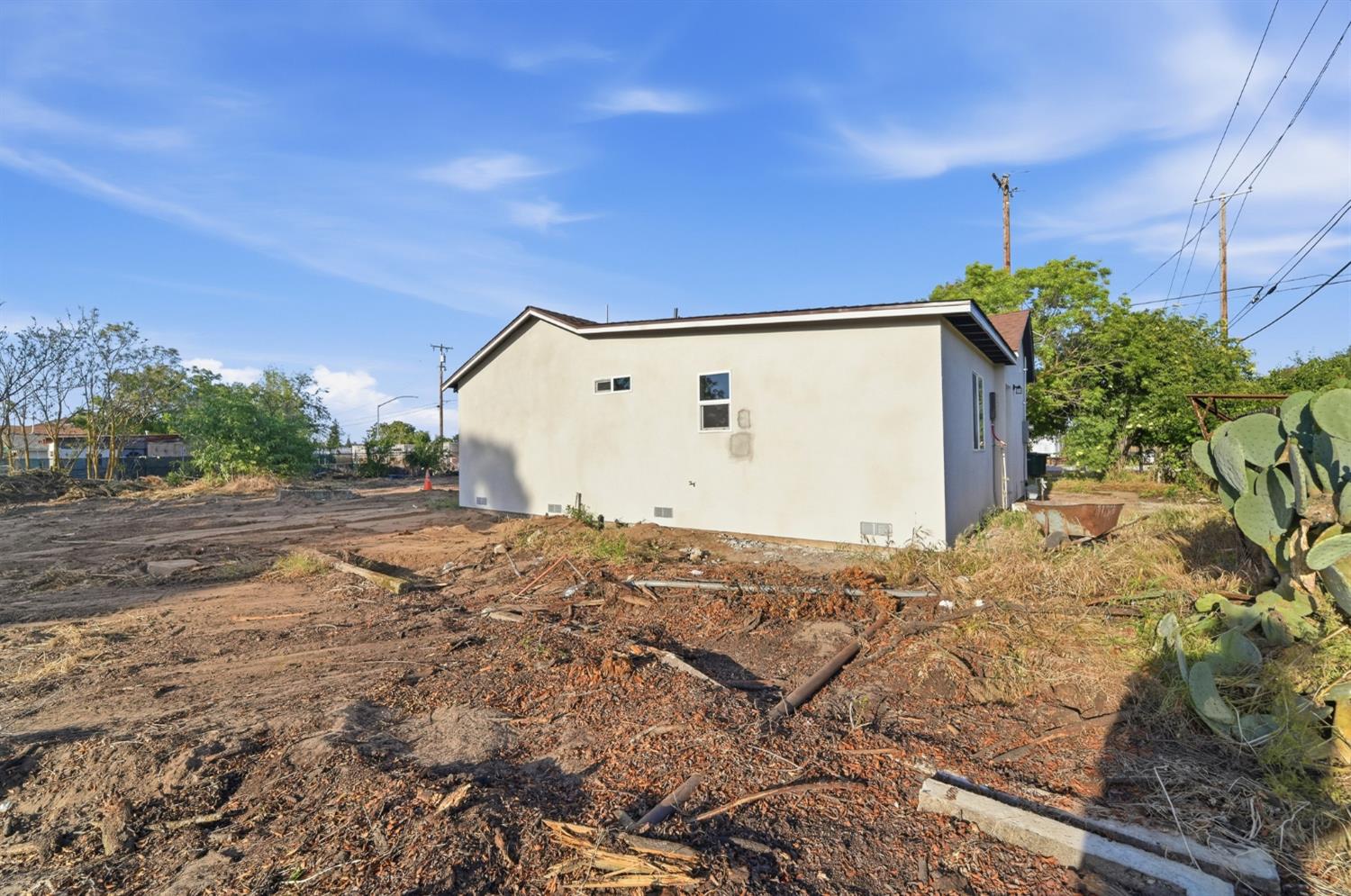 696 Pedersen Rd