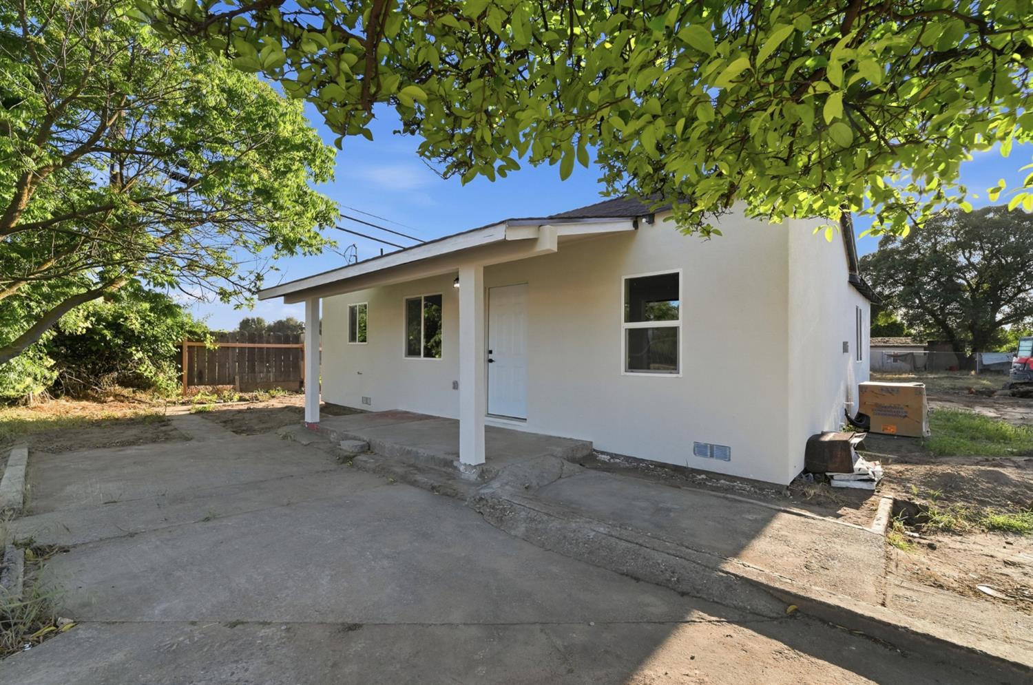 696 Pedersen Rd