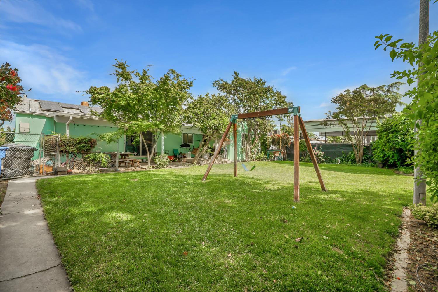 531 Locust Avenue