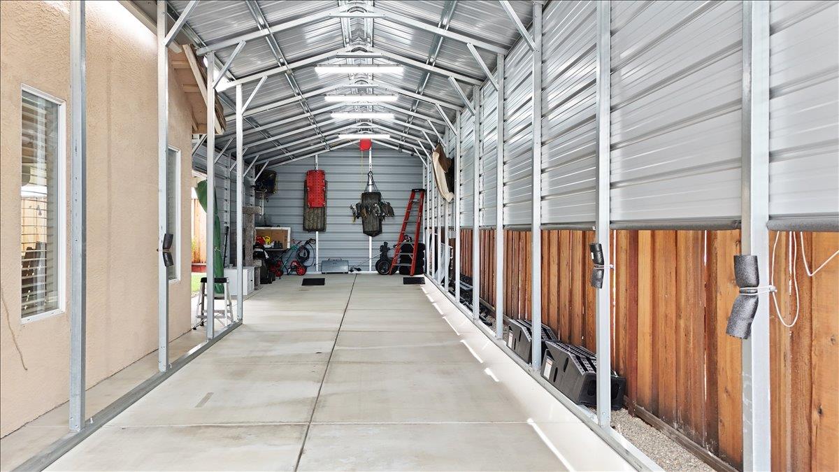840 N Central