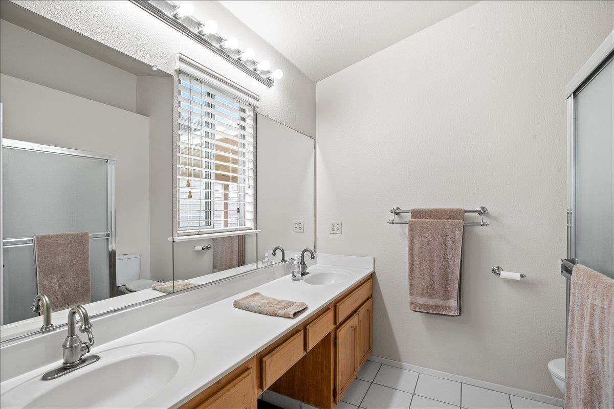 840 N Central