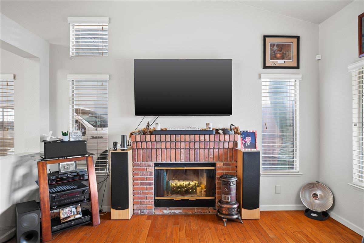 840 N Central