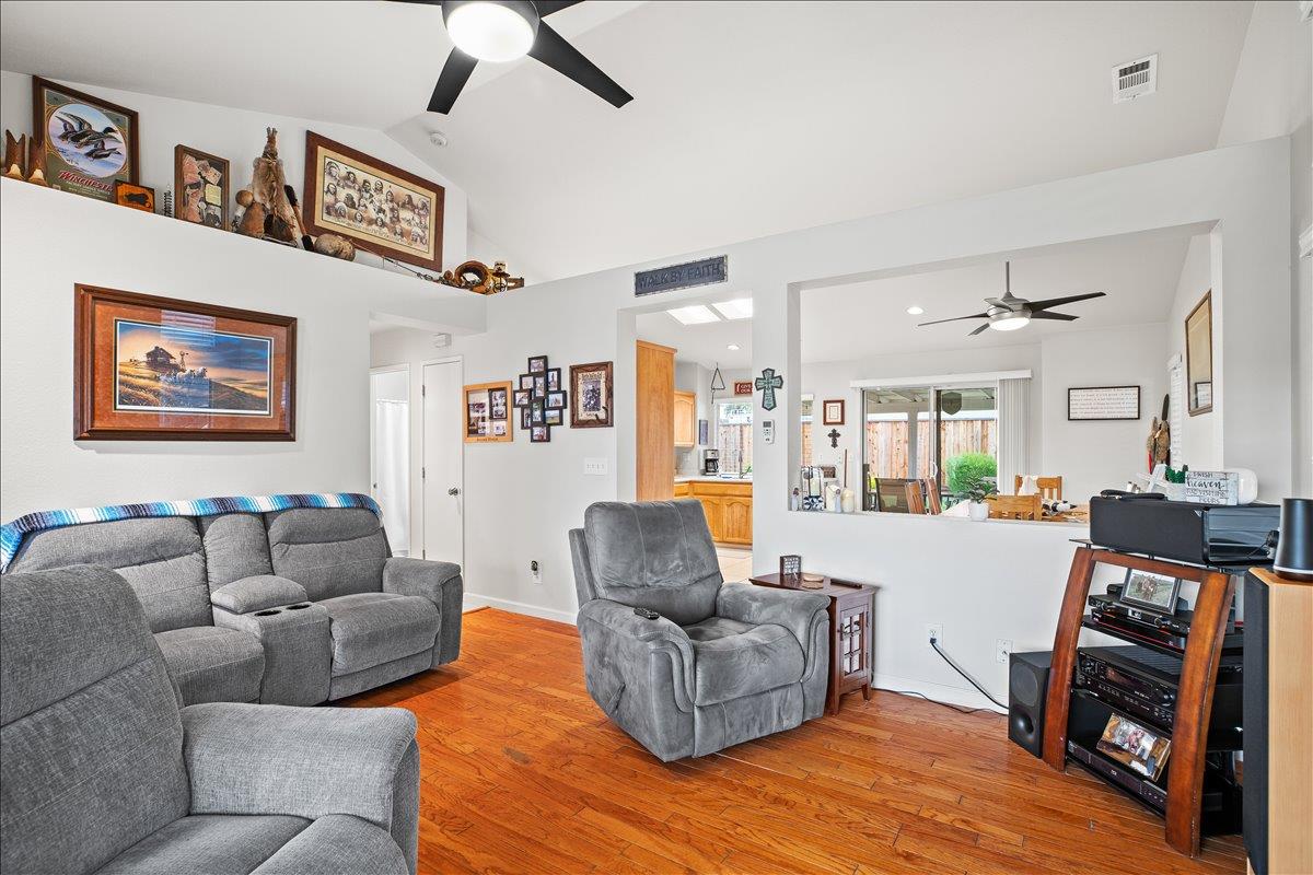 840 N Central