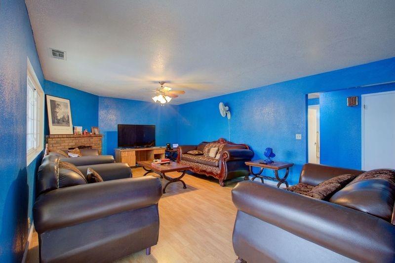 1112 Fruitridge Court