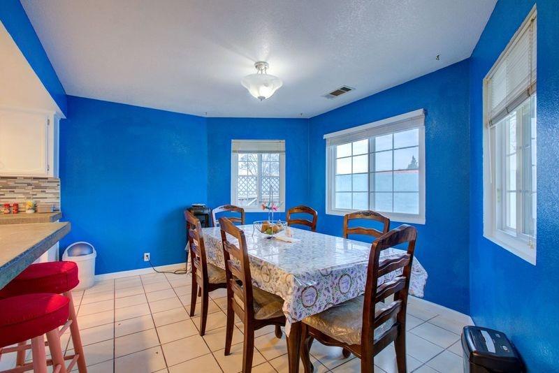1112 Fruitridge Court