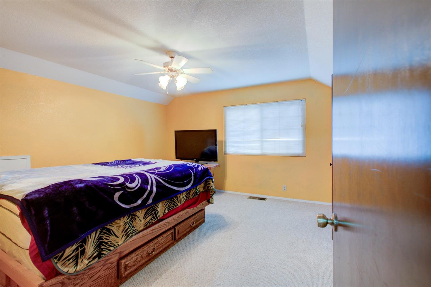 1112 Fruitridge Court