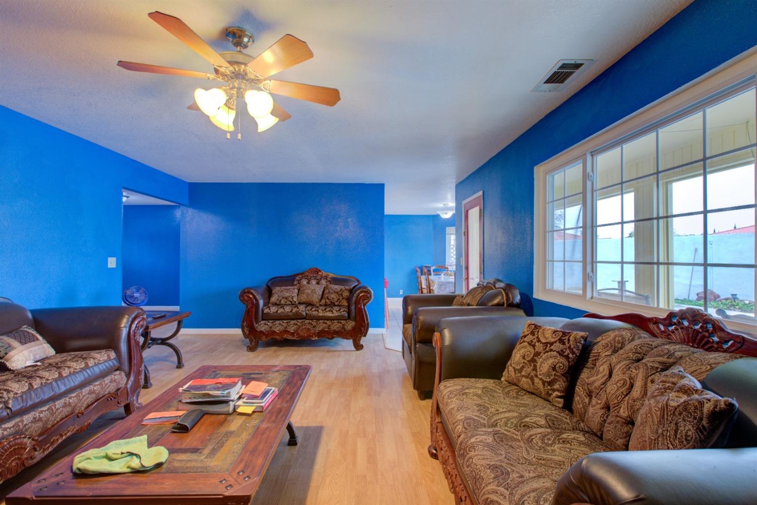 1112 Fruitridge Court