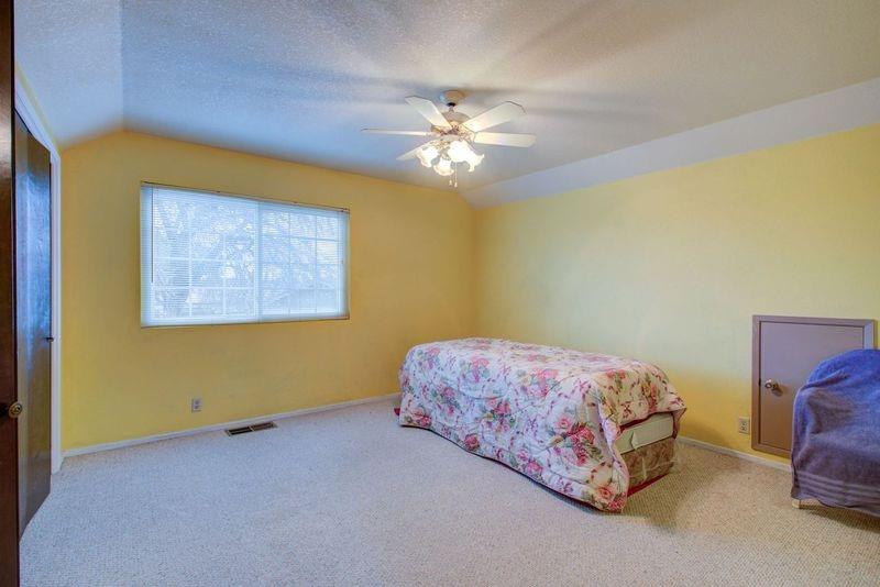 1112 Fruitridge Court