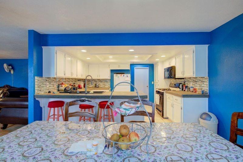 1112 Fruitridge Court