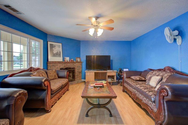 1112 Fruitridge Court