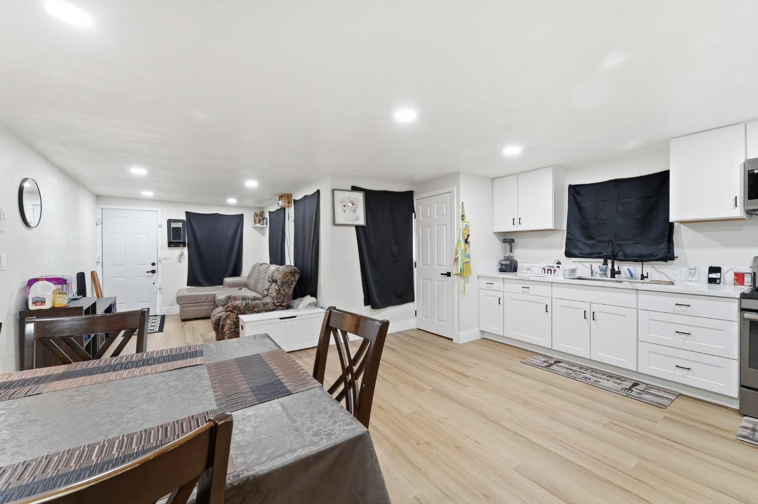 1331 High Street