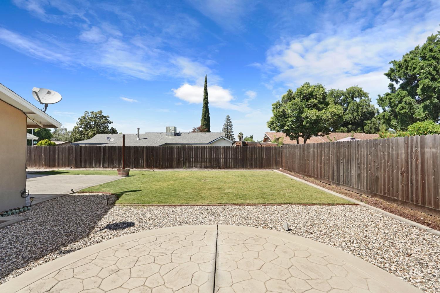 2100 preston Lane