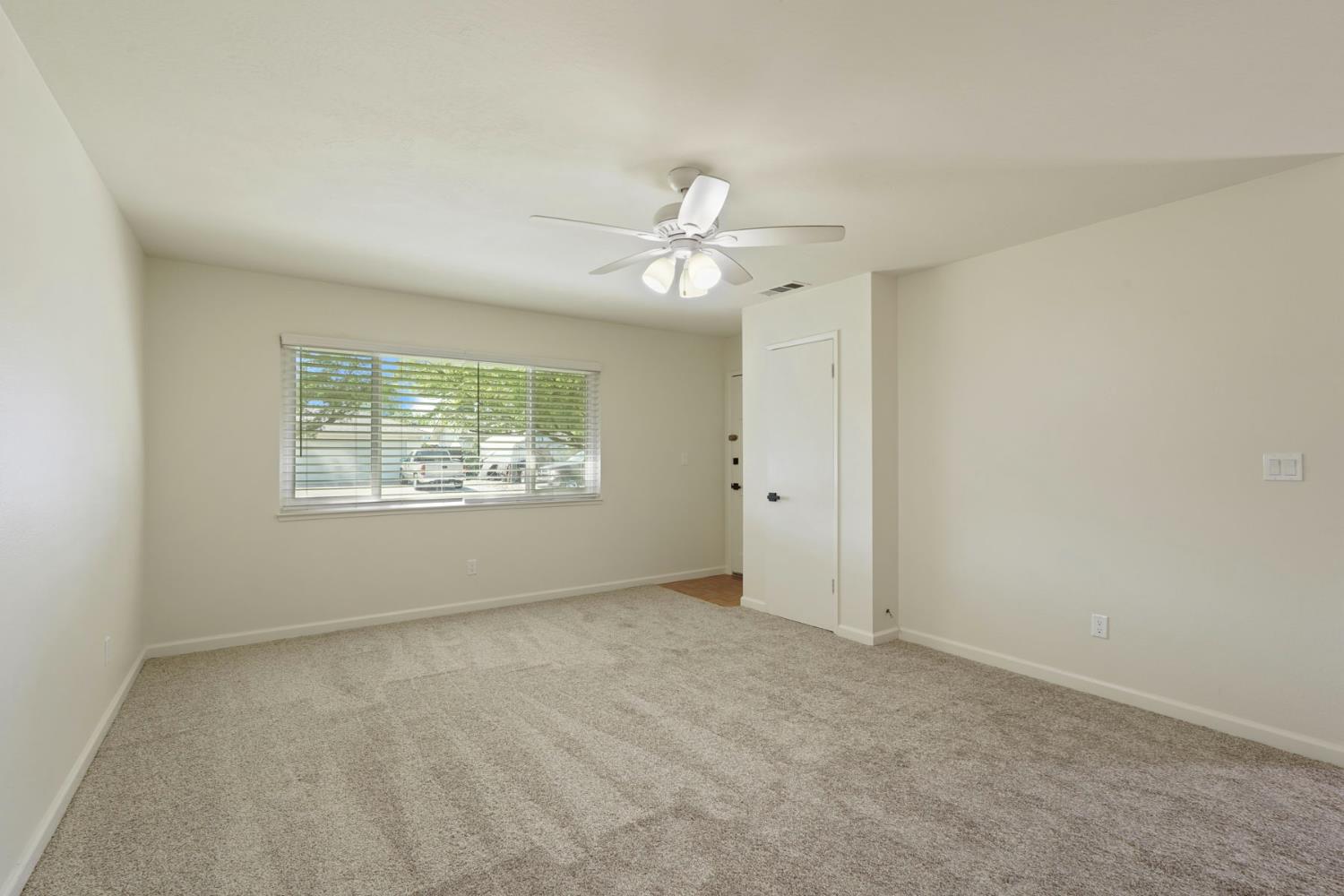 2100 preston Lane
