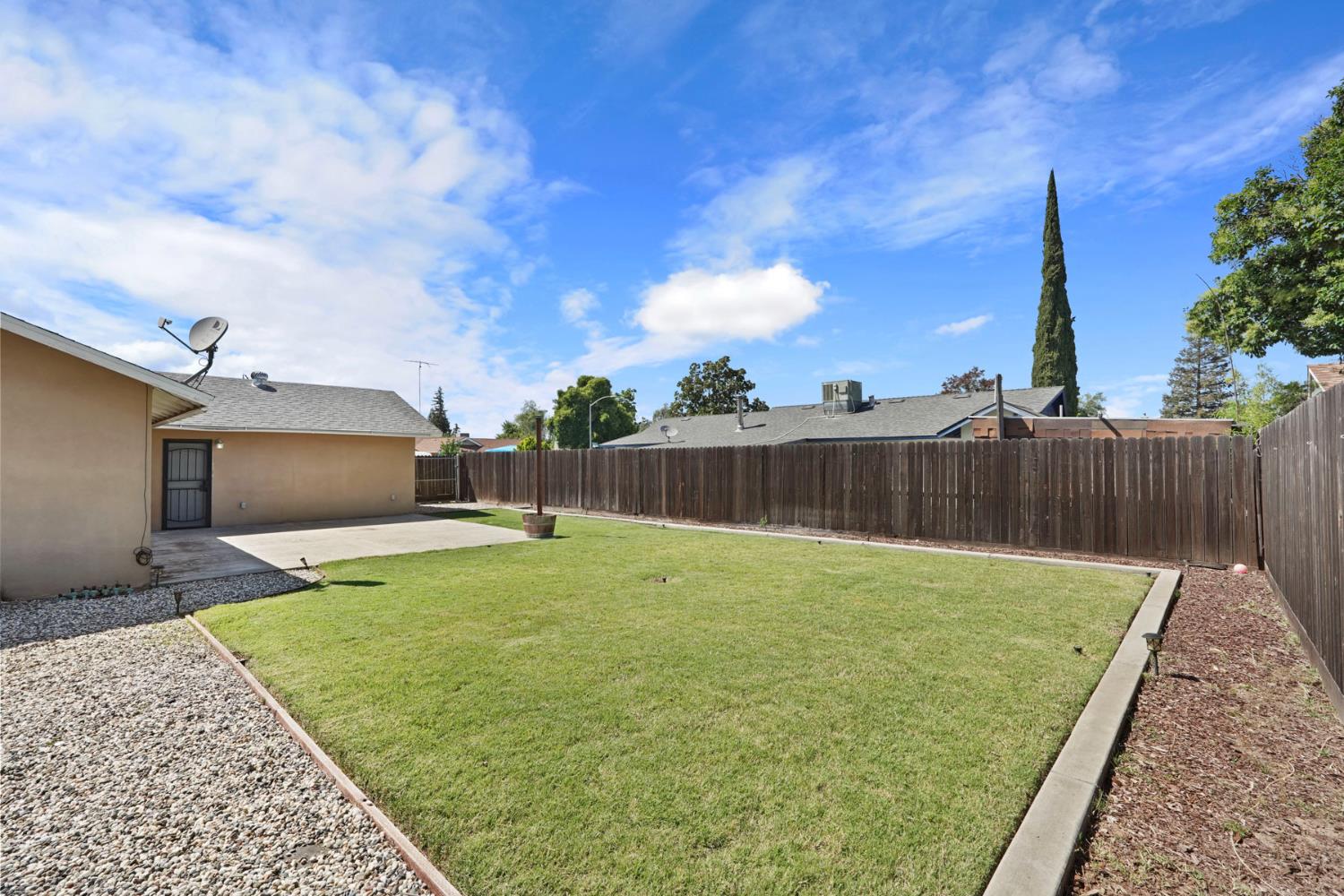 2100 preston Lane