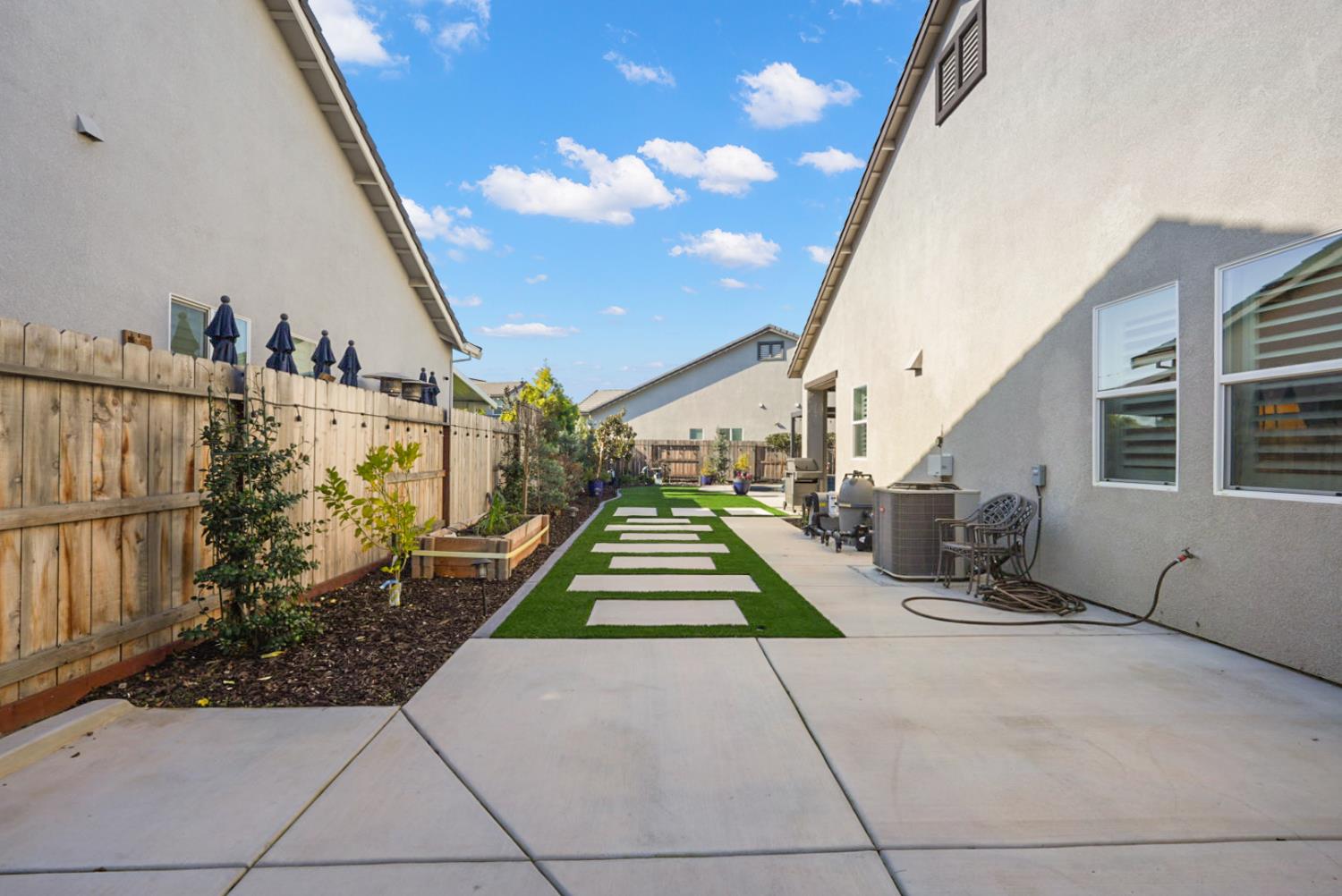 2119 Moya Place