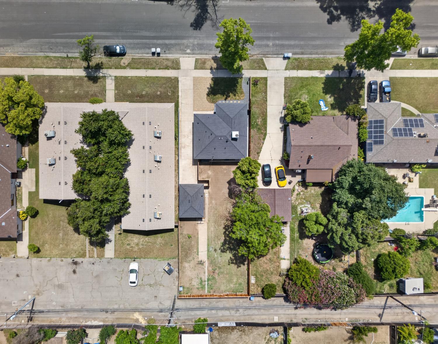1127 W 19th Street