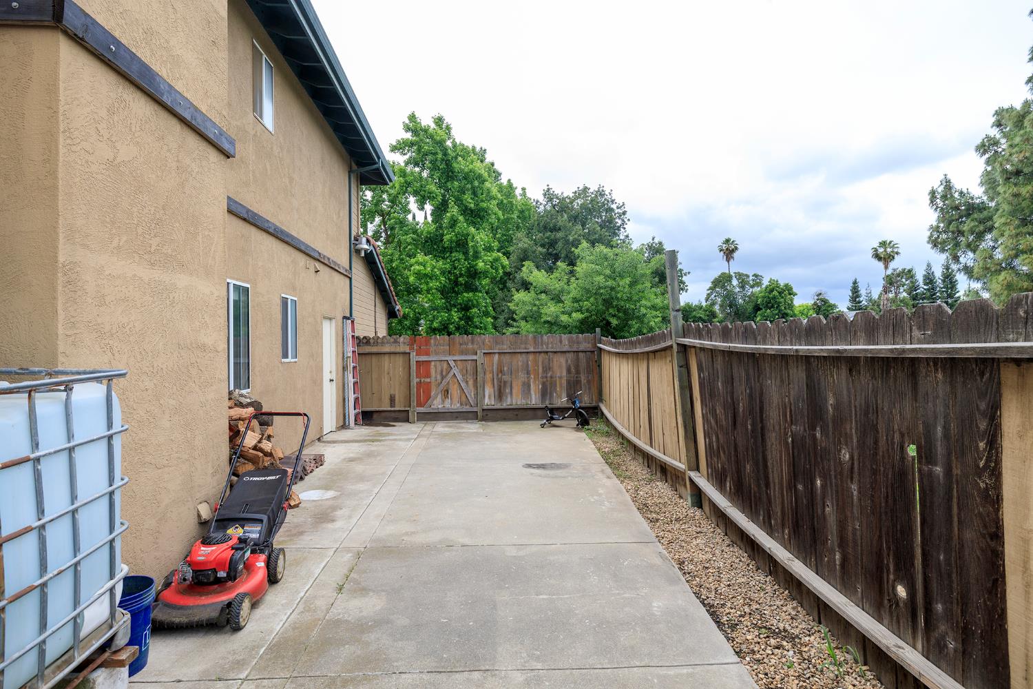1012 Arroyo Hondo Place