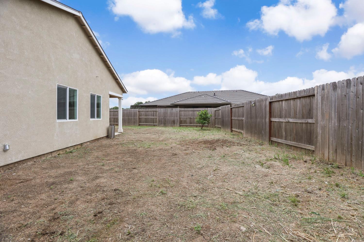 1335 S Kestrel Lane
