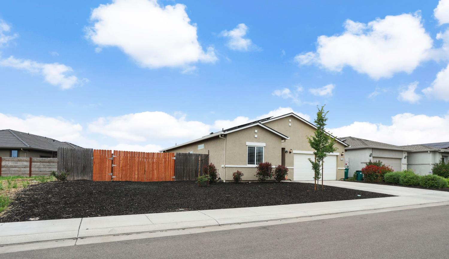 1335 S Kestrel Lane