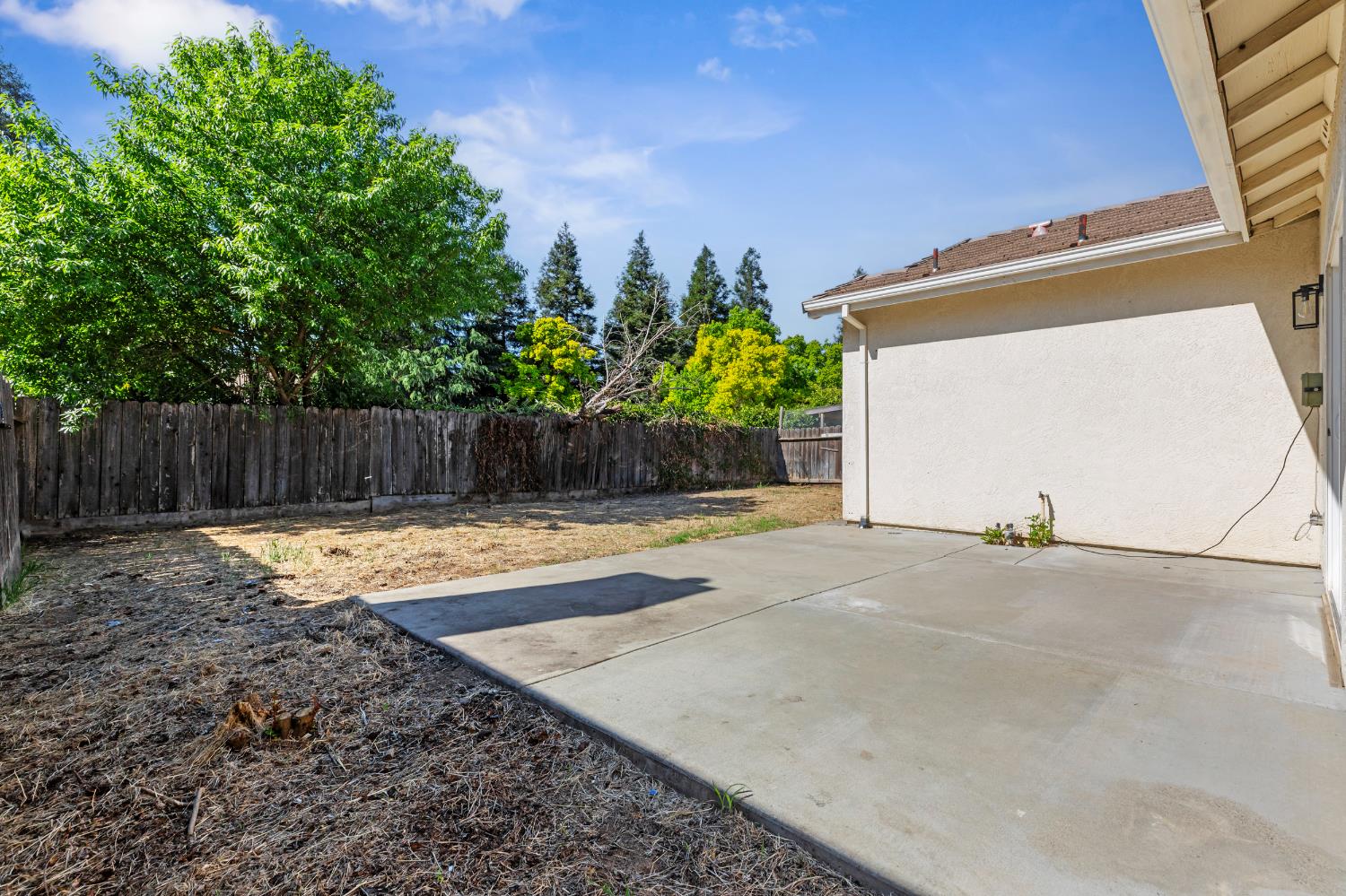 2210 Birchwood Court