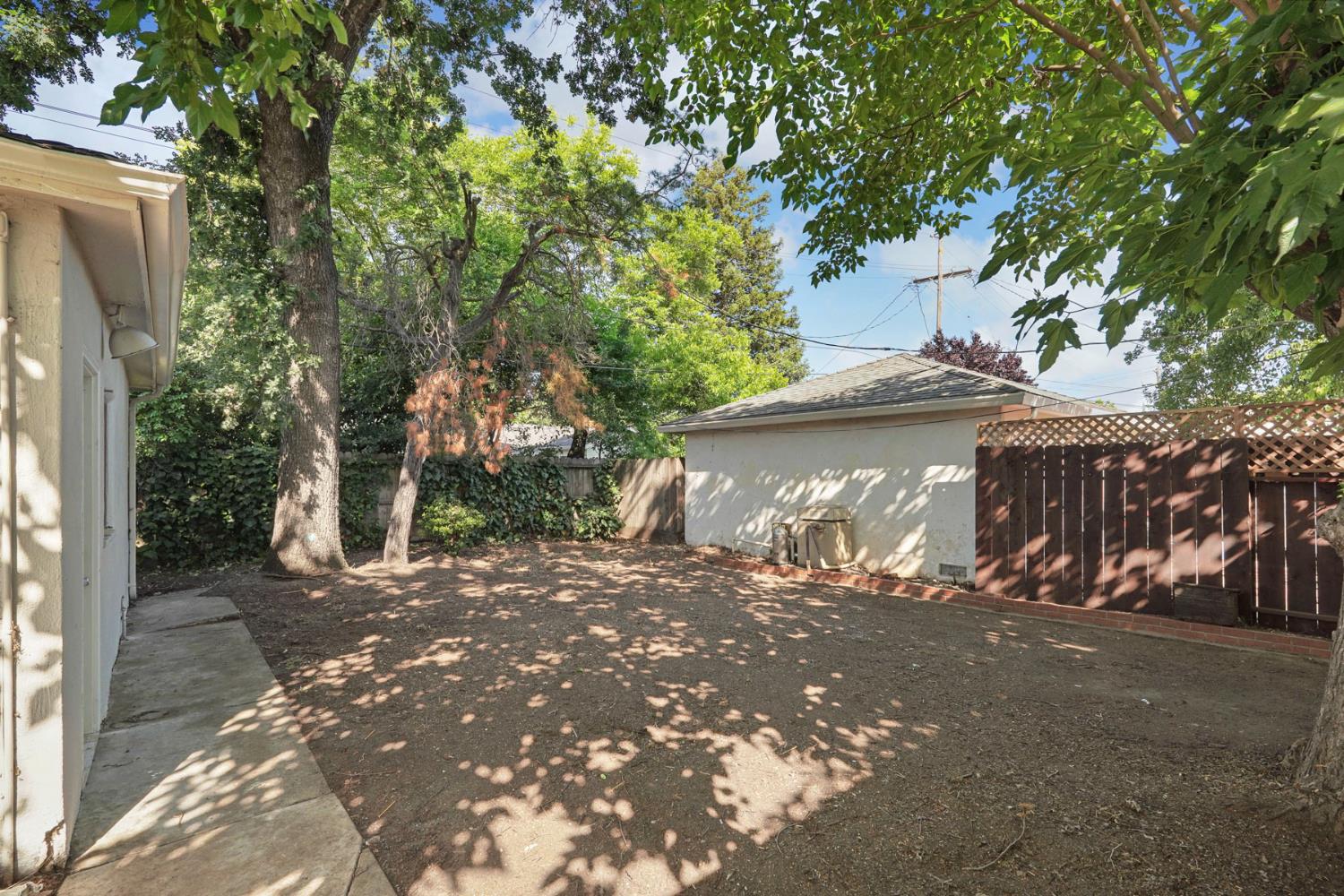 2135 Manchester Avenue