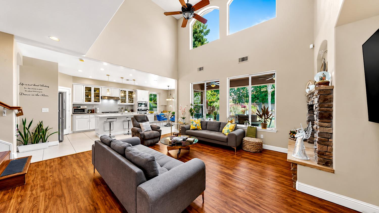 2815 Castleview Drive