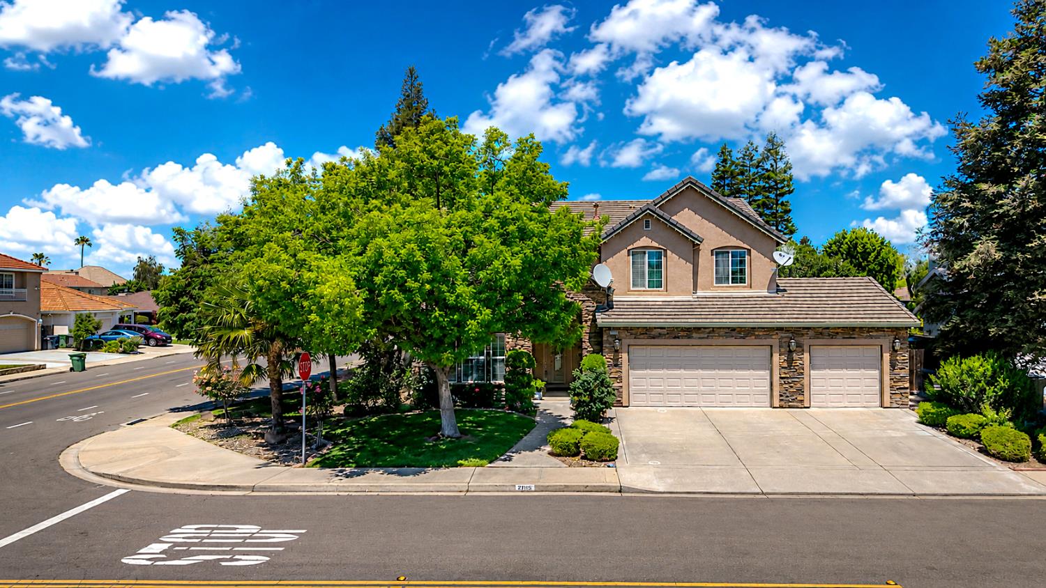 2815 Castleview Drive