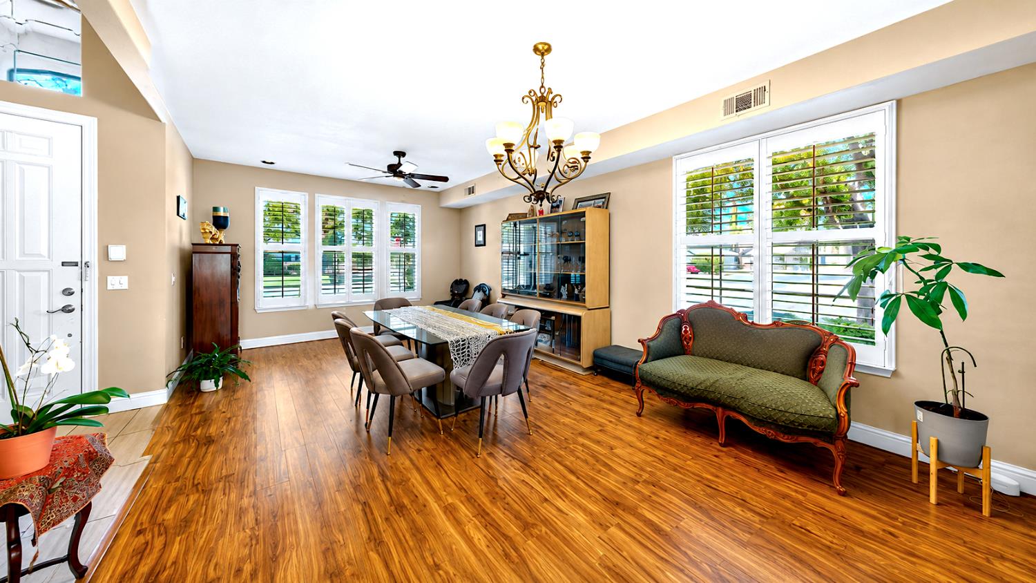 2815 Castleview Drive
